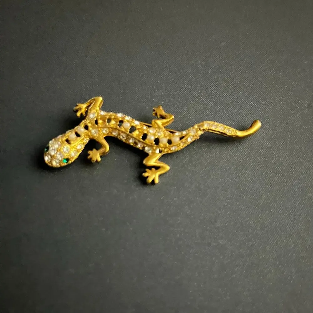 Gold Tone Gecko Lizard Brooch Rhinestone Greeb Eyes Animal Pin Statement‎ 2.75